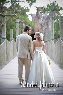 Best Brevard Zoo wedding photographer - Sandra Johnson (SJFoto.com)